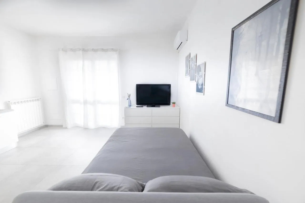 Ca Della Luna 2 - Monolocale Apartment Castelnuovo Magra